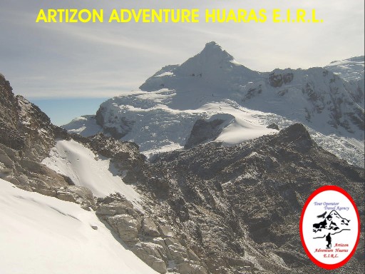 Nevado Tocllaraju desde el Nevado Urus - Escalada Cordillera Blanca
